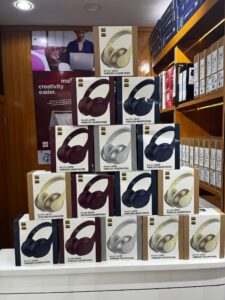 UHP8 NOISE CANCELLATION HEADPHONE